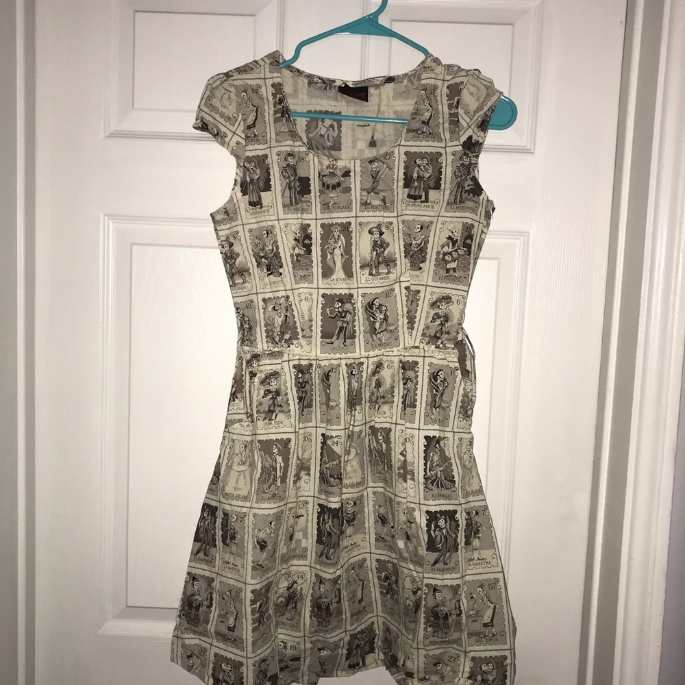 Folter Card Dress